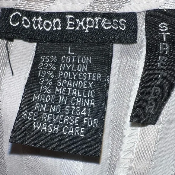 𝐂𝐎𝐓𝐓𝐎𝐍 𝐄𝐗𝐏𝐑𝐄𝐒𝐒 | WHITE AND SILVER STRIPED STRAPLESS METALLIC TOP - Picture 6 of 8